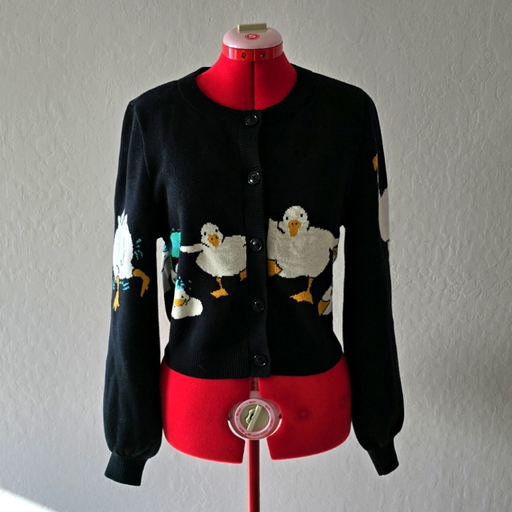 Dangerfield Duck Cardigan Size AU8